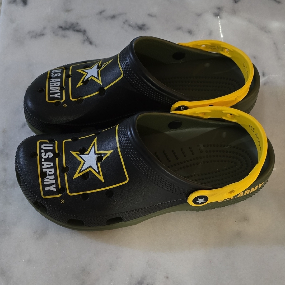 U.S. Army Crocs Clogs New